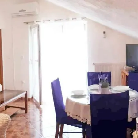 Apartment Nevistic *